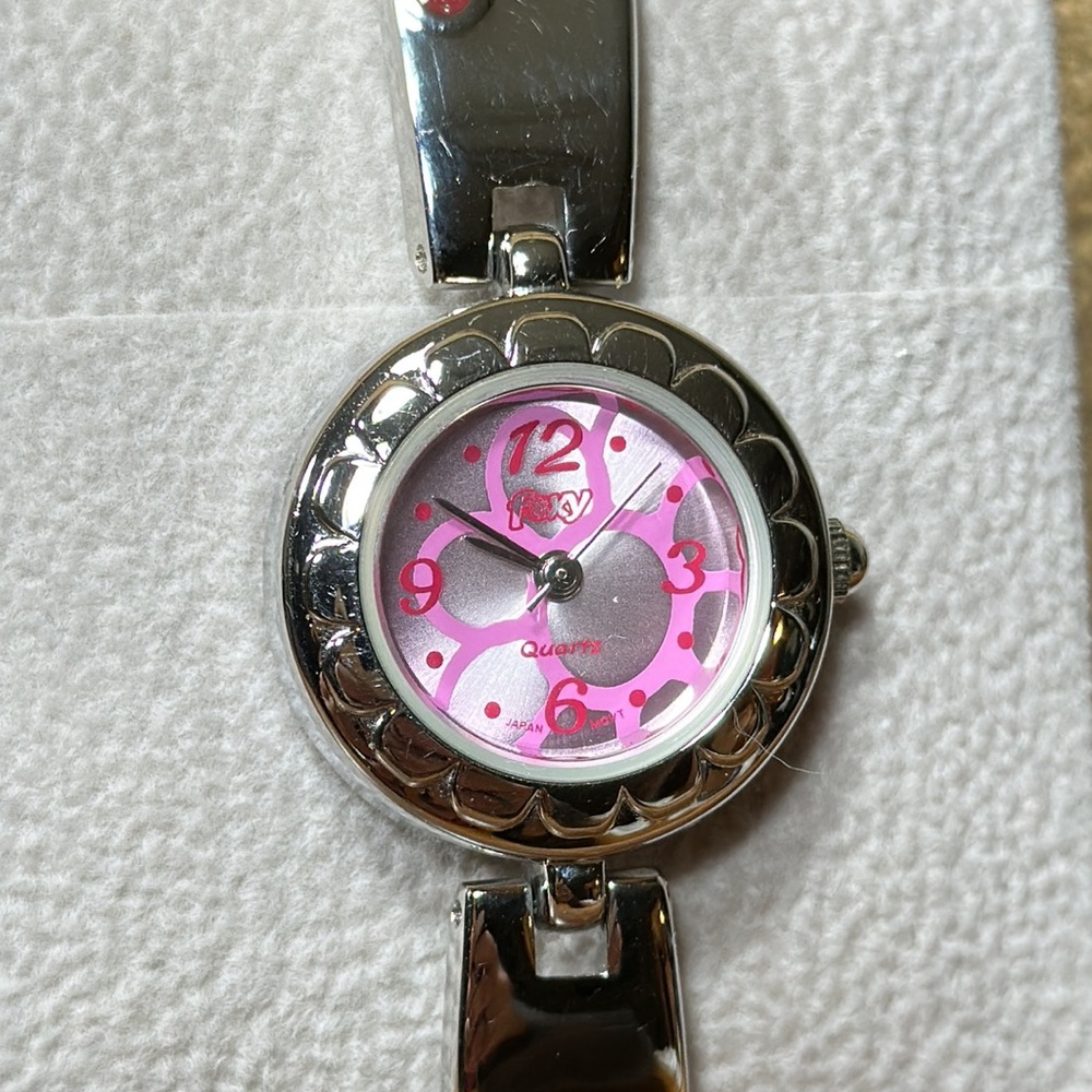 FOXY Women’s Floral Watch - Picture 2 of 10